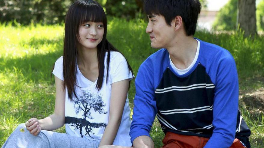 方茴|何泓姗在《匆匆那年》中演出了多少男孩心中方茴的模样