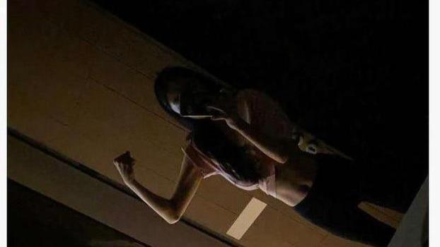 杨幂|杨幂的身材到底有多好？黄金S型曲线令人羡慕，坚持健身的人真美