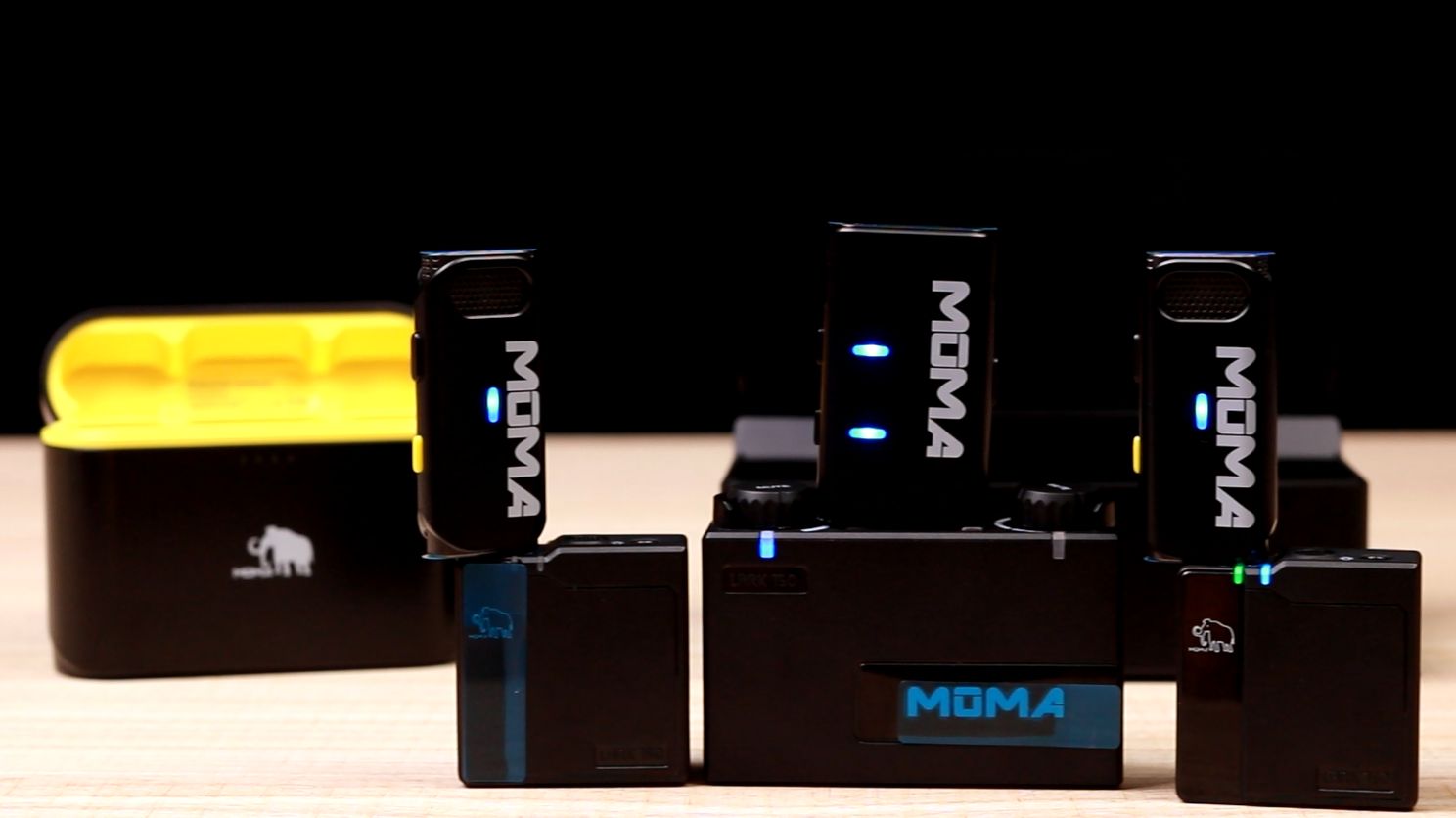 耳机|小到离谱！跟耳机一样大小的无线领夹麦体验会好吗？