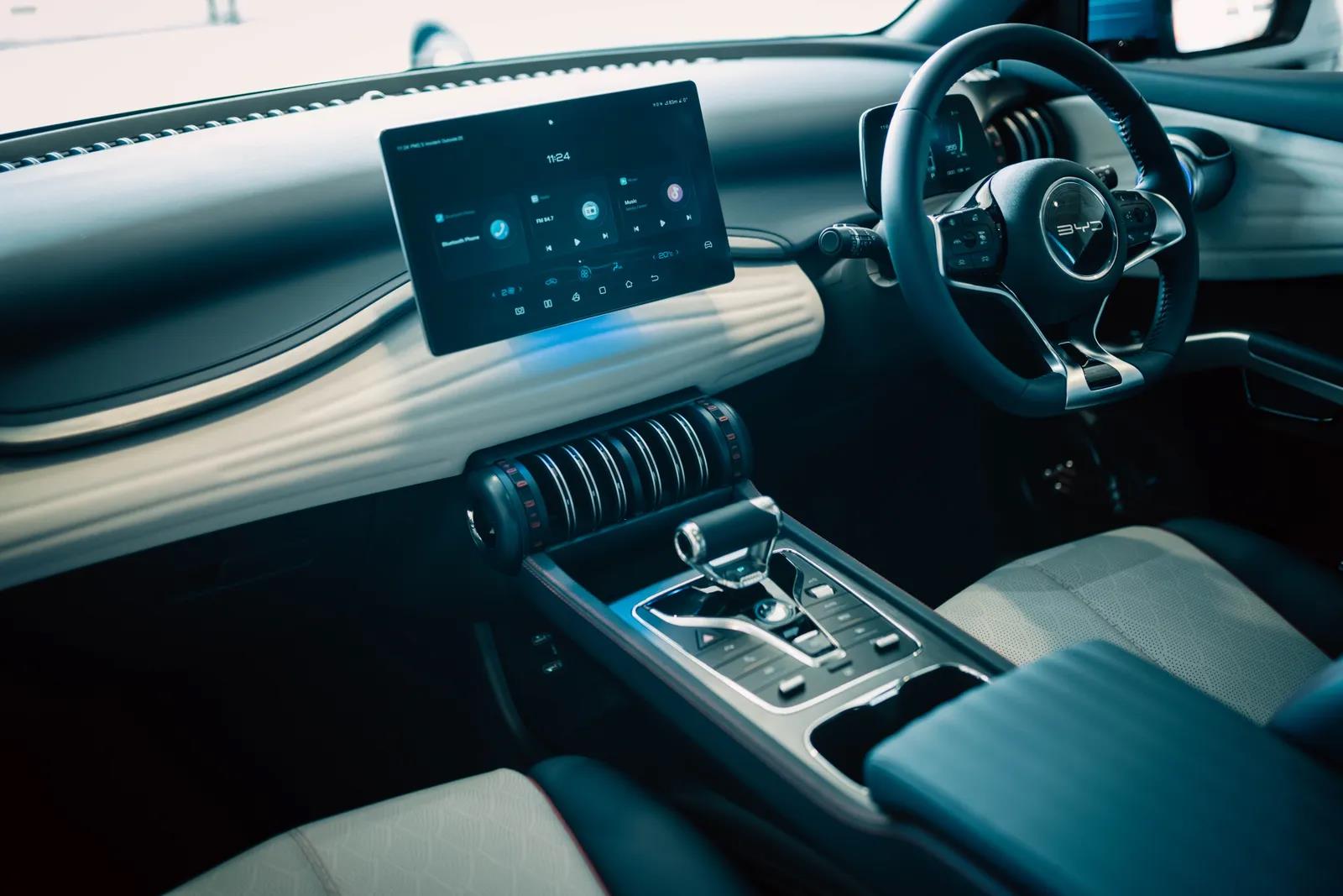 比亚迪|仔细琢磨会发现，比亚迪进入日本首发这三款车型，可谓用心良苦