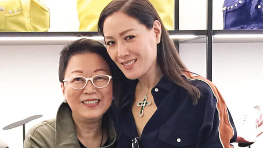 任达华|一路走好！亿万富婆突然去世，生前注重养生，任达华夫妇难以接受