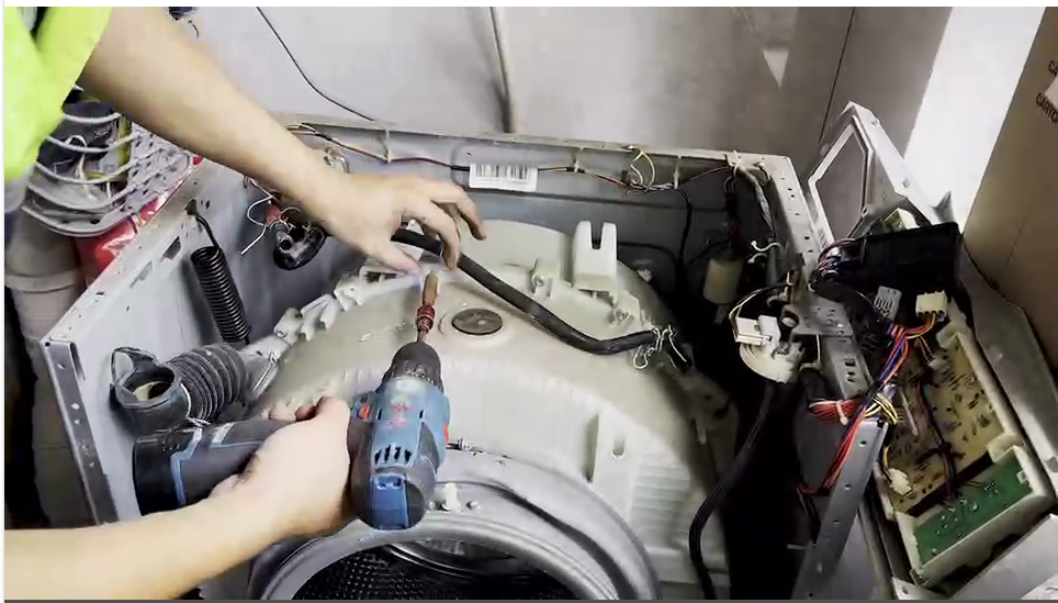 滾筒洗衣機(jī)|小天鵝滾筒洗衣機(jī)清洗