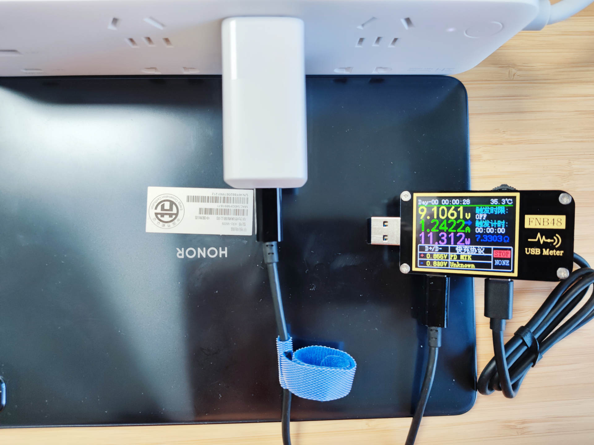 |大腕便宜性能强,转战国内的安得宝30W快速充电器给你不一样的体验