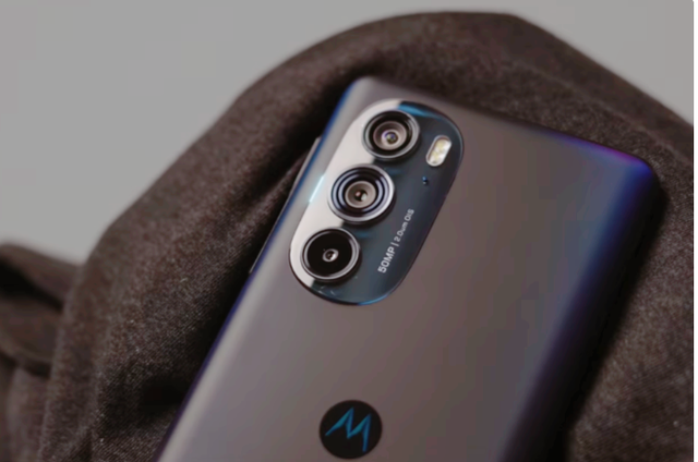 摩托罗拉|真的卖不动?6000万自拍+骁龙8,12GB+256GB仅2499