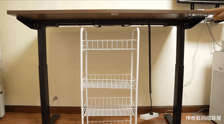 |简洁条理,如何布置自己的办公桌面:轻办公好物分享