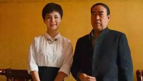 贾平凹|前妻大闹路遥葬礼，怒斥其精神出轨，让贾平凹颜面尽失、非常难堪