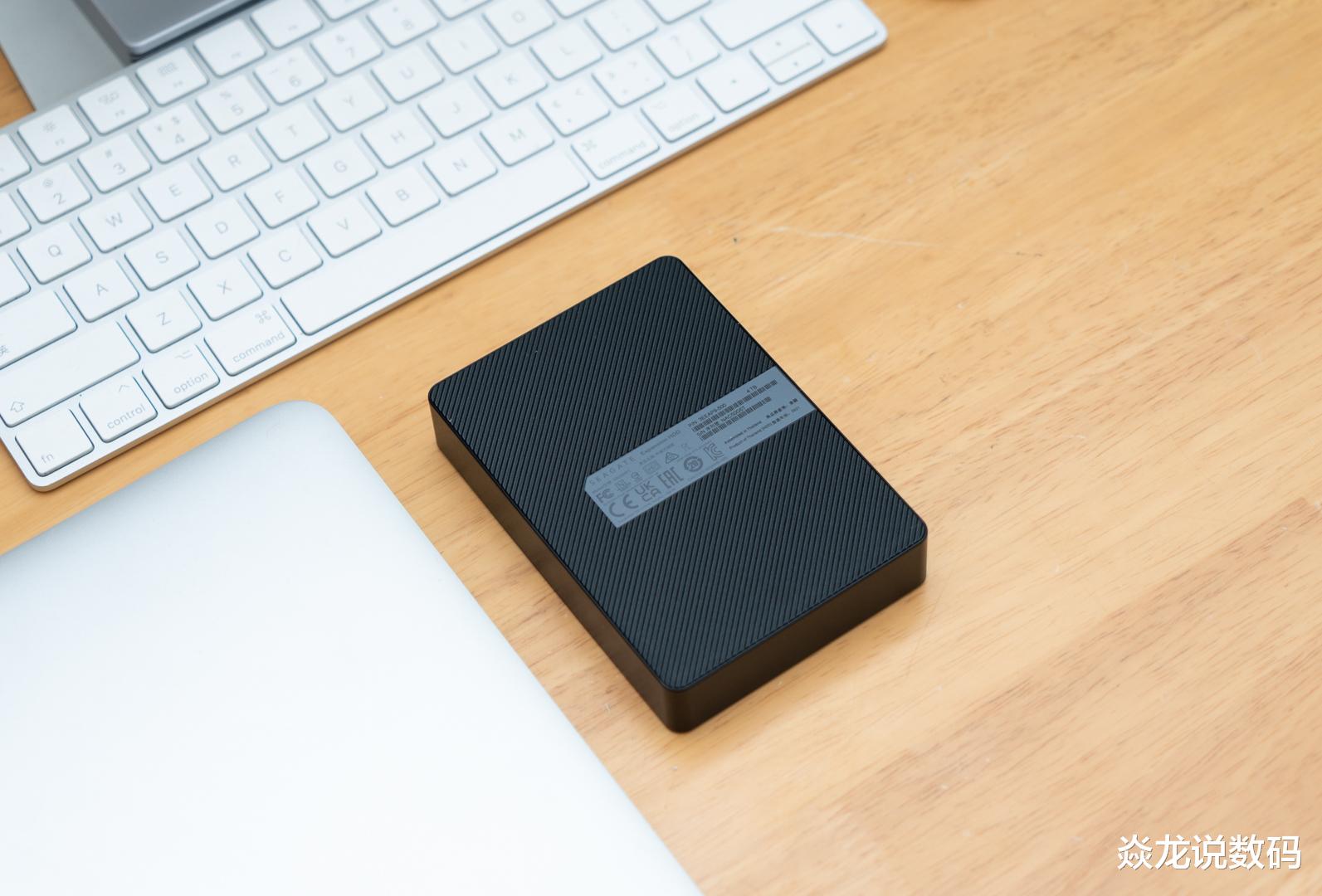 机械|固态当道的今天，4TB机械移动硬盘还有用么？亲测告诉你，真管用