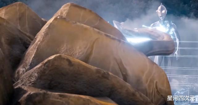 新奥|关于《新奥》前十分钟的感受，为何有种EVA的味道？