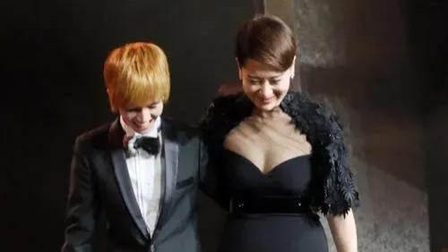 郭敬明|“抄袭大王”郭敬明：靠抄袭走上人生巅峰，38岁终输得彻底