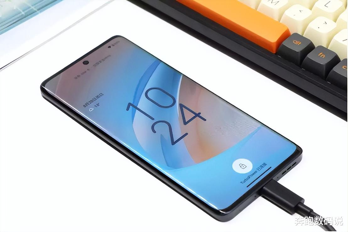 摩托罗拉|堪称性价比内卷之王!实际体验到底如何?moto S30 Pro上手评测