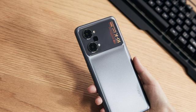 OPPO|OPPO新机展露锋芒,提升到12+512G,附带5300mAh大电池