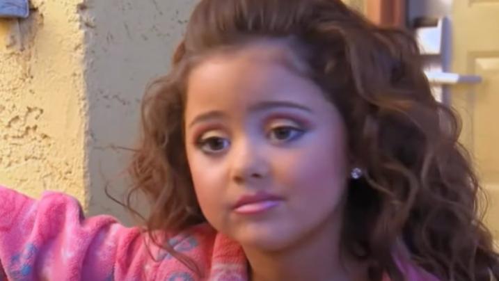 童星|一路走好！16岁知名童星凯莉亚车祸身亡，母亲悲痛发文证实其死讯