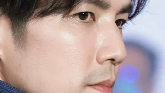 达斯·维达|从平平无奇到全民男神，钟汉良到底经历了什么？