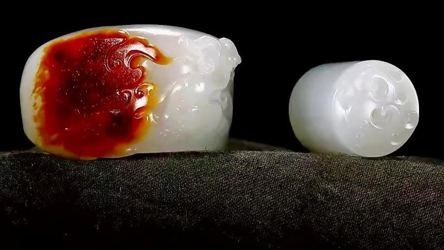 雕刻|风头正盛的苏工俏色巧雕，到底有什么隐忧？