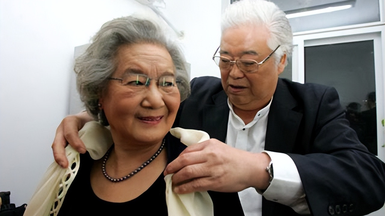 杨静|坎坷艺术家于洋：和初恋妻子恩爱一生，儿子去世他为何感到欣慰？