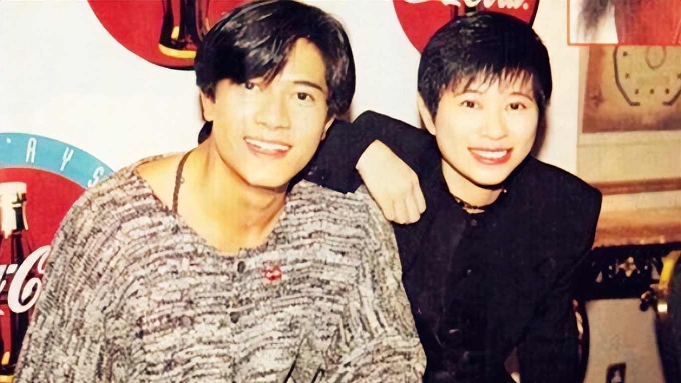 郭富城|知名经纪人小美丧父！郭富城送花圈到灵堂致哀，相识30年情同家人