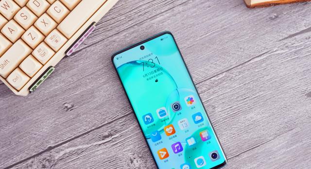 荣耀|从2999跌至2199元！256GB+1亿像素，荣耀旗舰无奈开启清仓模式