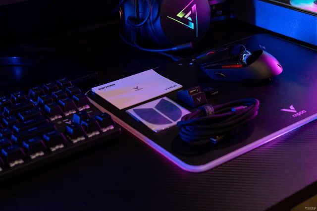 雷柏|599元的配置卖299元?雷柏VT960S游戏鼠标评测