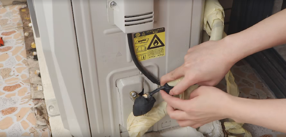 空调|今天才知道，空调有个小机关，缺不缺氟看一眼就能知道，真涨见识