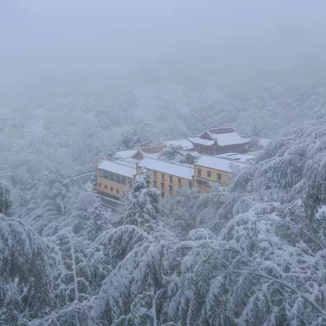 九华山已成冰雪大世界！春节赏雪正当时！
