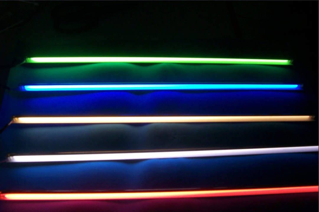 HTC|LCD、OLED，Mini LED，它们的区别你了解吗？