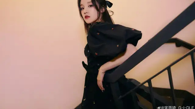 宋雨琦|王嘉尔宋雨琦早有迹象？女方首张专辑由男方操刀，疑似已恋爱一年