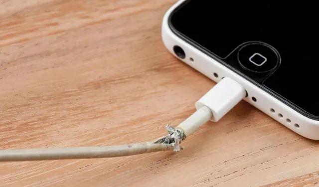 电池|手机充不进电别急着换电池，试试这几种办法