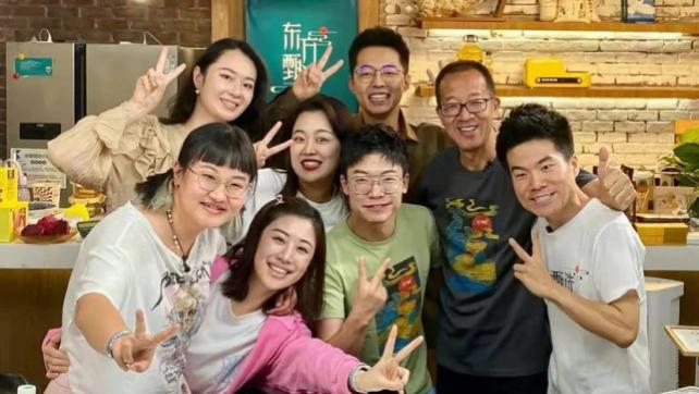 |“挖董宇辉的人，真傻！”