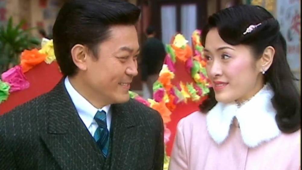 胭脂水粉|《胭脂水粉》因痛失所爱而逼疯自己的宋云裳，是最可怜的疯批美人