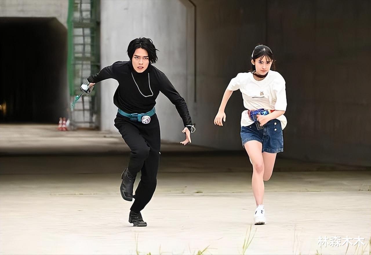 acgn漫评|假面骑士revice：博士化身最终BOSS，狩崎新骑士实力爆表!