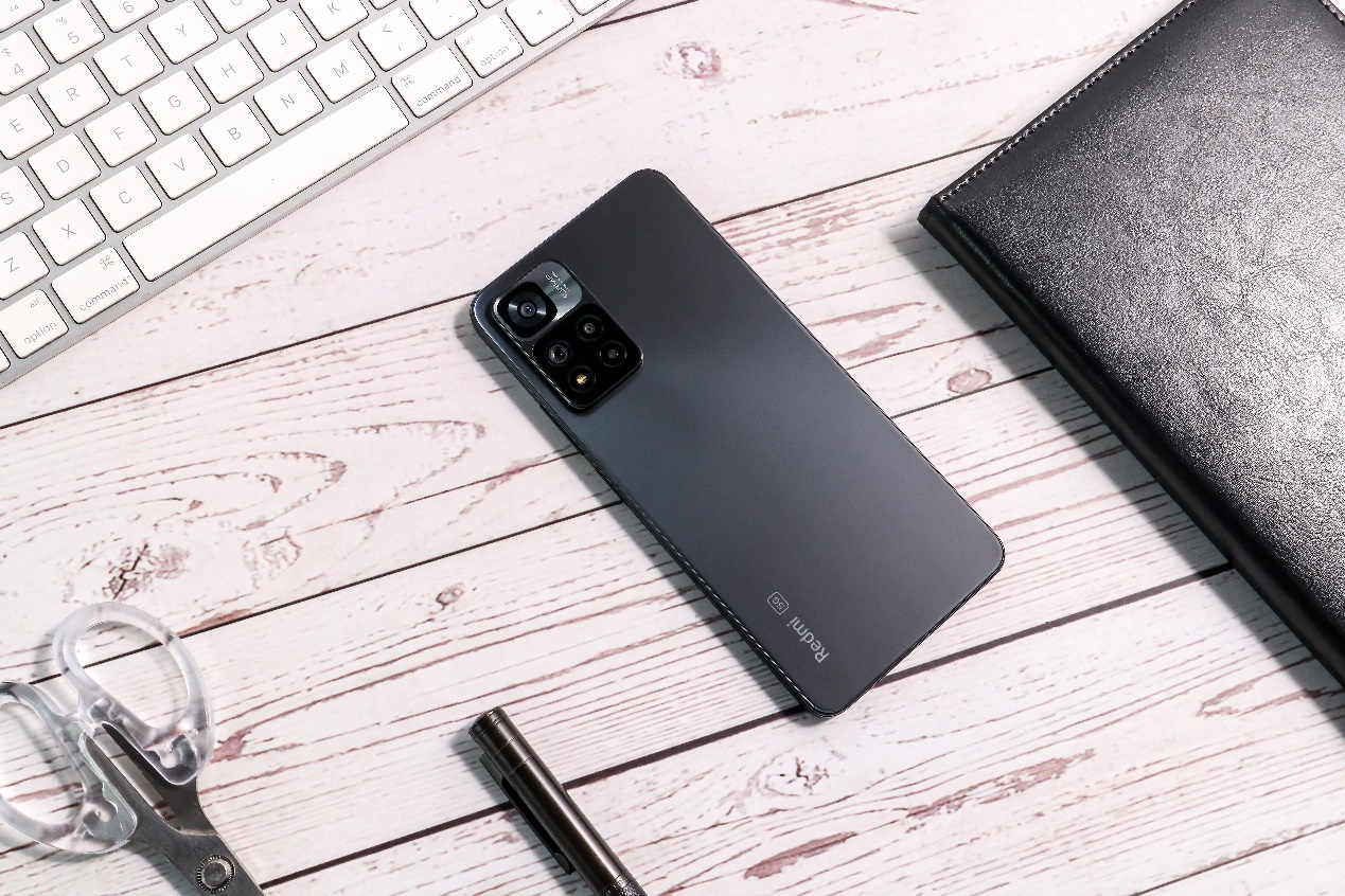 |目前性价比最高的三款手机,款款低价高配,体验不输旗舰机