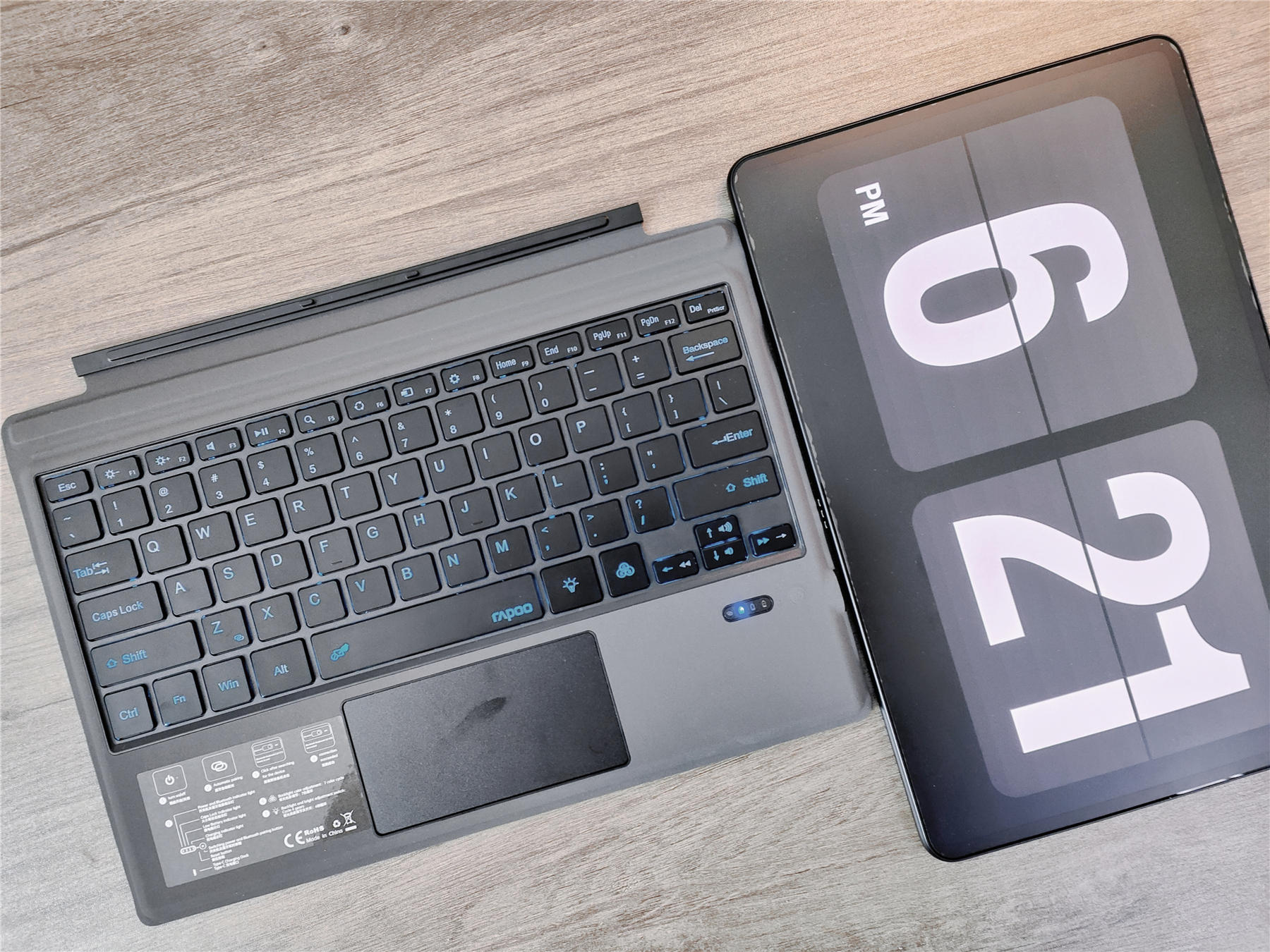 键盘|微软Surface真机开模，完美手势RGB背光，这款键盘真是绝搭好物