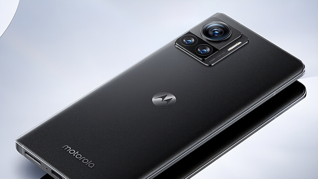 摩托罗拉|摩托罗拉发布三款新机，两亿像素+折叠屏设计，真的有被惊艳到