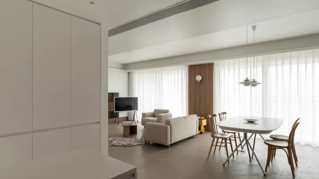 140m2清新小两居，原木色+微水泥，新与旧巧妙融合