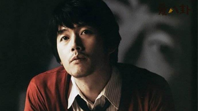 张赫|韩剧《红丹心》张赫剧中大耍心机，戏外其实是「老婆迷」，一周不见就想哭？