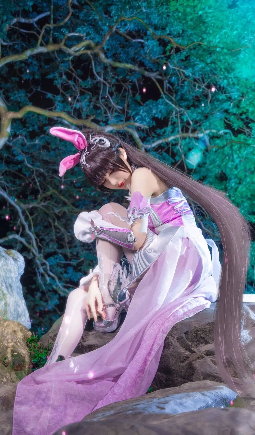 小舞|五年之约小舞，冰肌玉骨般的肤色更是对其成年之后最好的馈赠