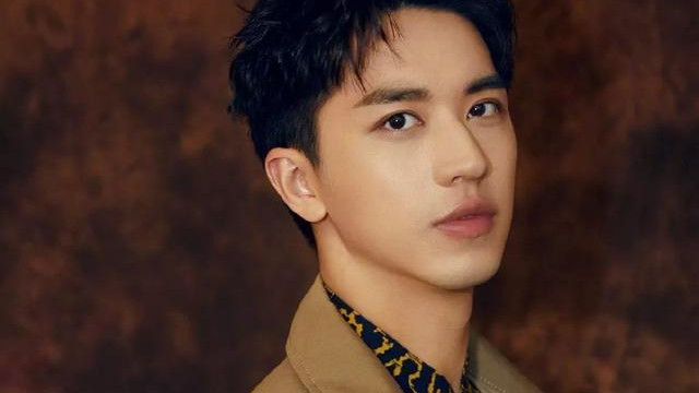 许魏洲|许魏洲妻子身份被扒，正面照疑曝光，网友：离婚都没be