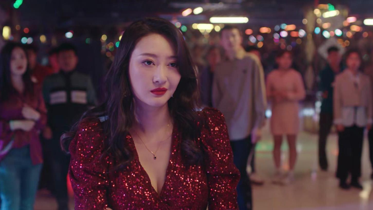 梁龙|《东北往事》系列又出王炸，上映5小时拿第一，毛琴太带劲