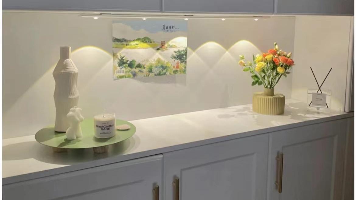 玄关不仅要实用，还要好看，学人家这样布置，谁见谁羡慕！