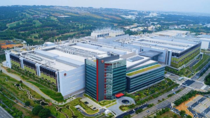 芯片|美国最大芯片巨头，关闭700亿中国工厂撤离，全球排名被中企取代