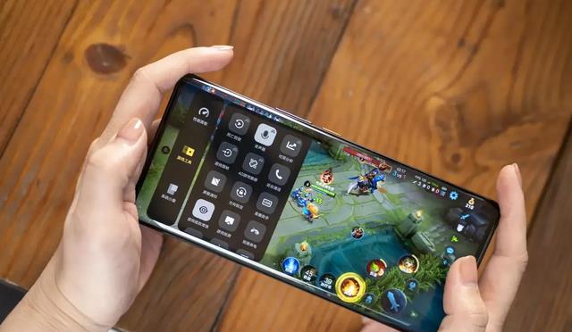 iqoo|从5199跌至3099,三星E5屏+120W+256GB,老旗舰降价后也很香