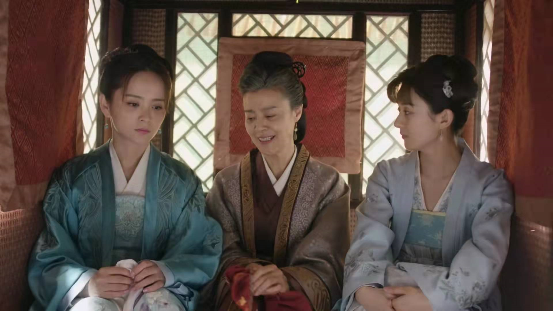 顾廷烨|《知否》巩红绡报复余方氏：你做了亏心事，就别怪别人反击你