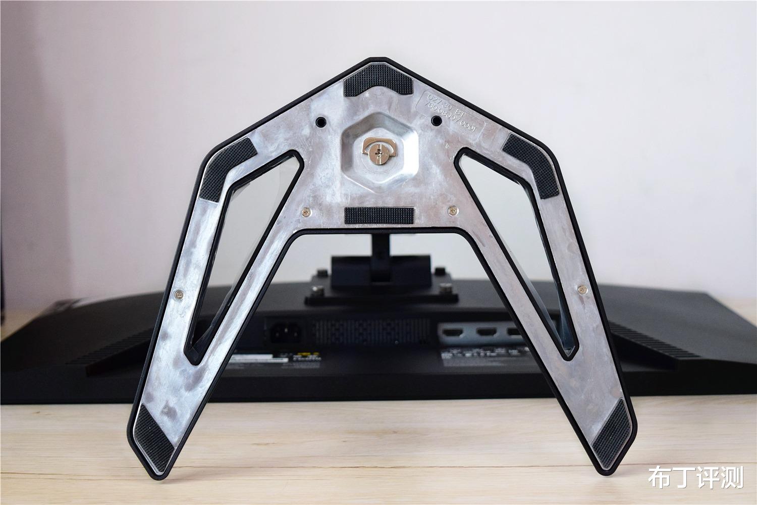 海信|千元电竞屏新品,165Hz高刷+1ms响应:联想第三代G27q评测!