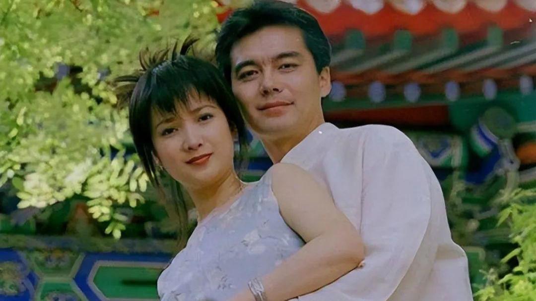 陈紫函|真厉害！父女恋掰了，国外闪婚化妆师？！