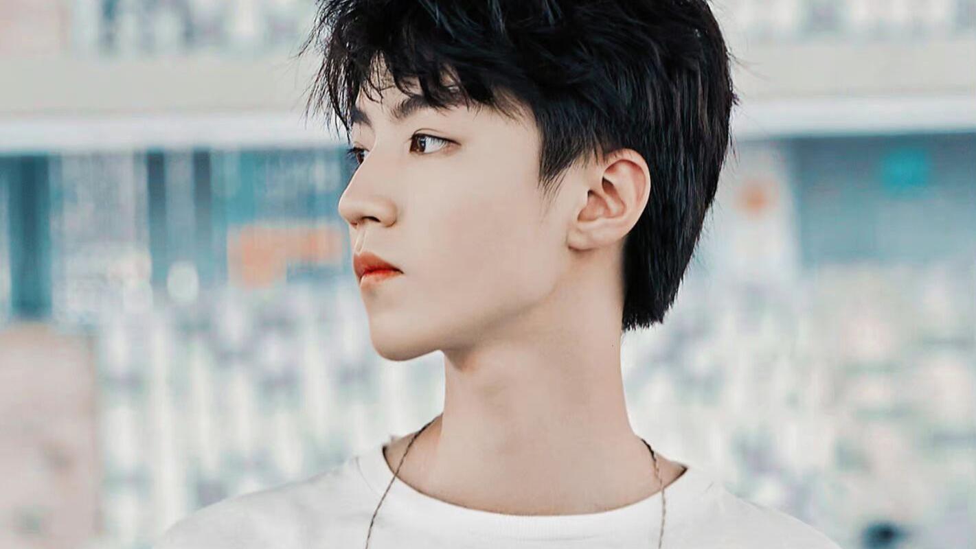 王俊凯|王俊凯私生活状态与镜头前大不同，忧郁成为导演们关注的特质