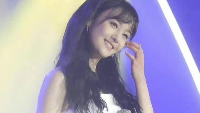 上海市|郑爽在国内的官司要赢了？和张恒有破镜重圆的苗头？