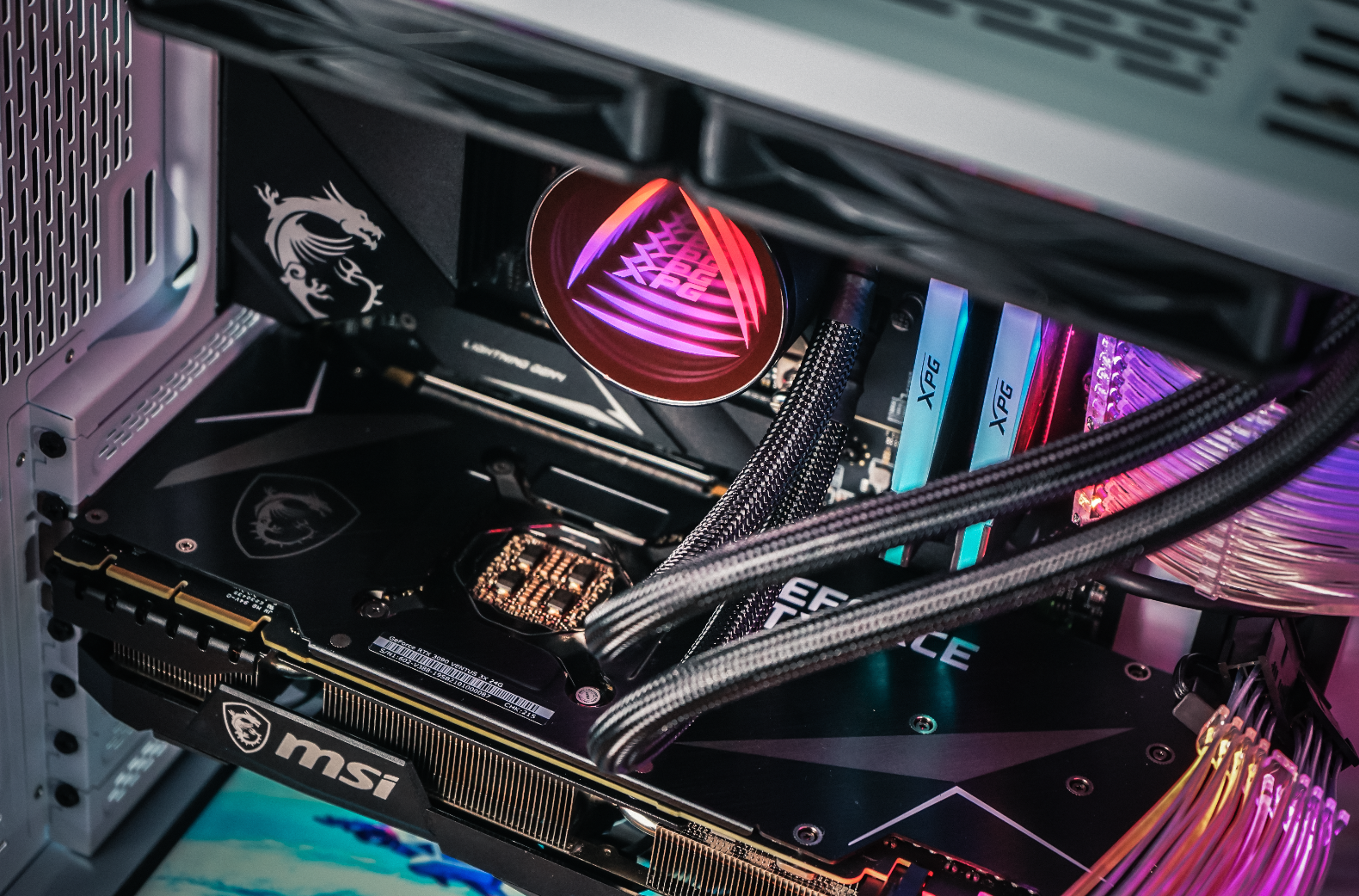 数据库|包学包会！如何用XPG全家桶装一台高达元素的DIY定制主机