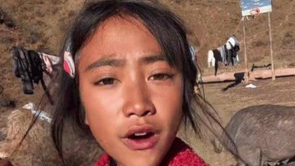 人物设定|女网红装穷卖惨狂吸百万粉丝，被揭穿后发视频哭诉：没有结婚生子