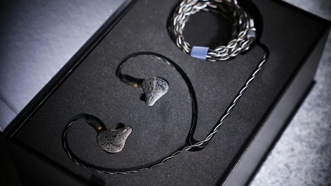 诺基亚|逻辑自洽的突破——达音科VULKAN（DK X6）六单元圈铁耳机