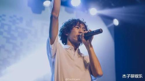 庞麦郎|吴克群到庞麦郎家：家徒四壁凄凉惨淡，他为何将钱都拿去做音乐？